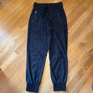 Athleta black printed joggers